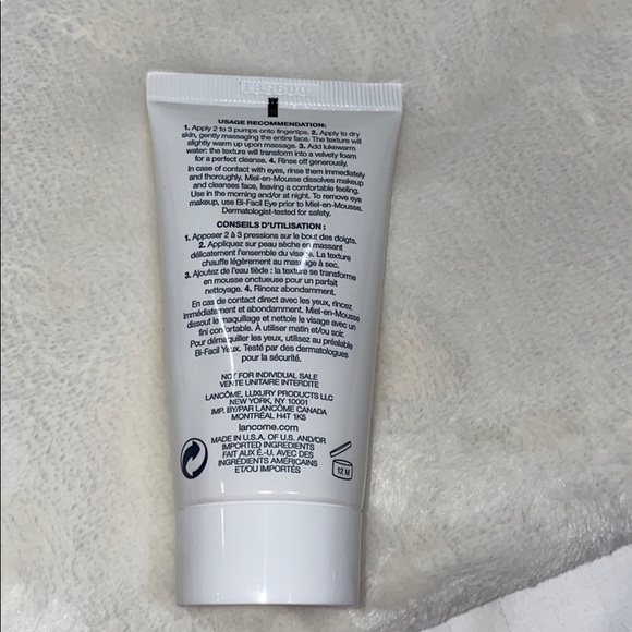 NEW LANCOME MIEL-EN-MOUSSE MAKEUP REMOVER! - Picture 3 of 3